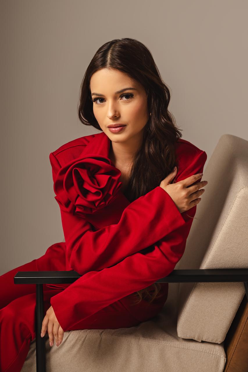 Dra. Mikaelly Cardoso